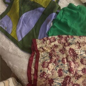 Vintage Early 1960’s VERA NEUMANN Hand Rolled Silk Scarves  JAPAN 3